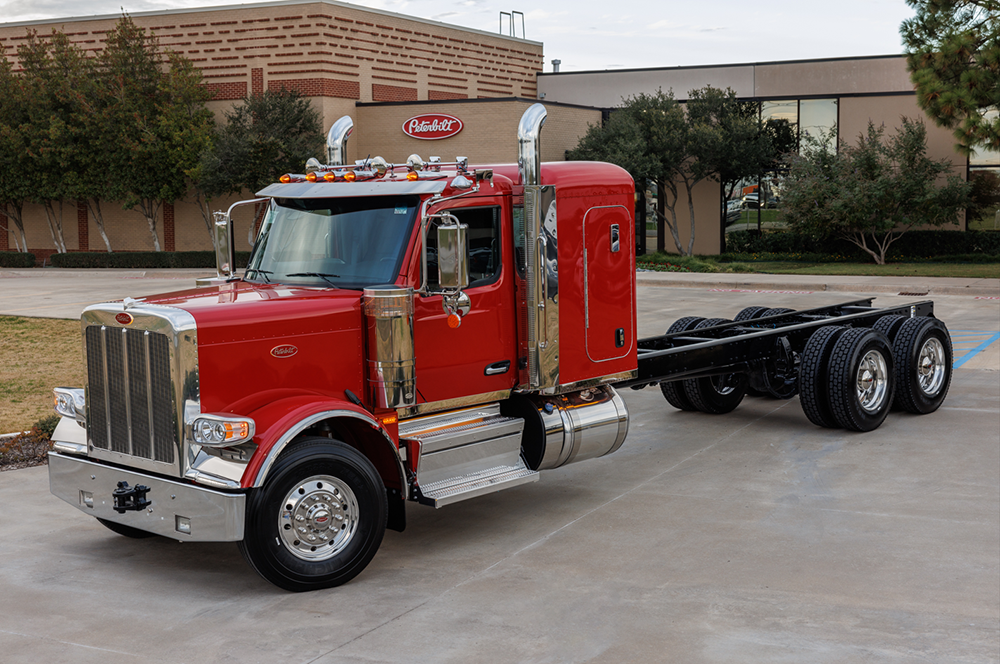 Peterbilt Model 589