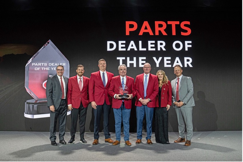 The Larson Group Peterbilt receiving 2025 Peterbilt Parts Dealer of the Year Award