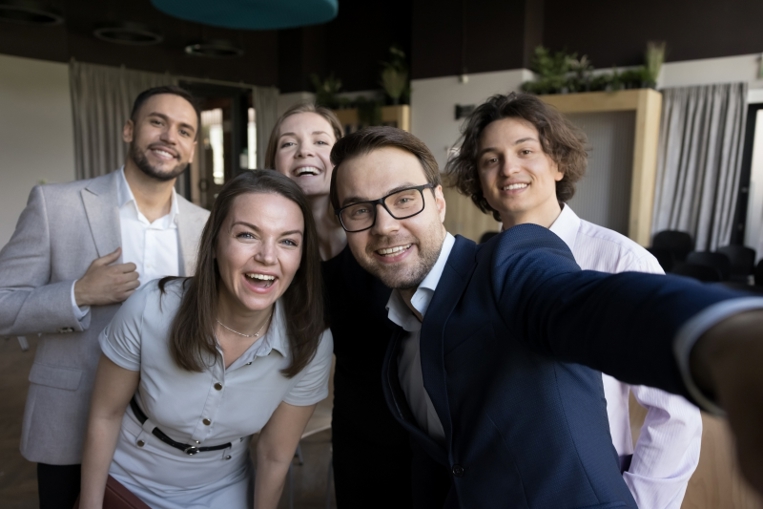 Intern Group